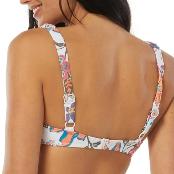 2/$25-SunDazed 34B/34C Floral Shirred Bikini Top With Adjustable Straps NWOT - Picture 4 of 9